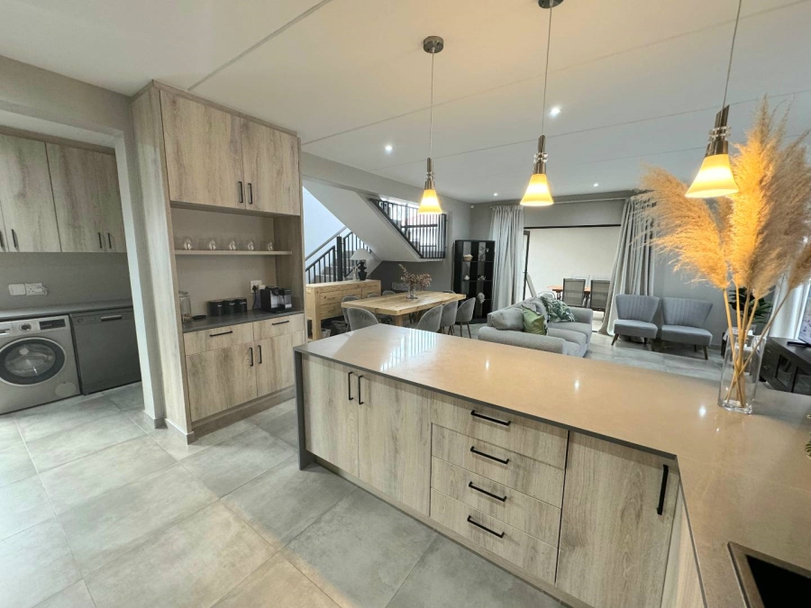 3 Bedroom Property for Sale in Langenhovenpark Free State